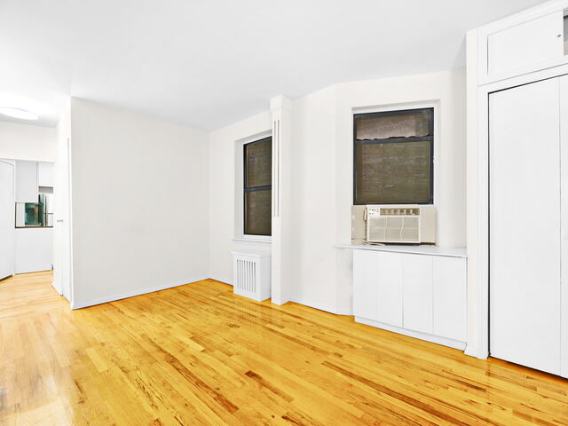 1-Bedroom at 414 West 49th Street