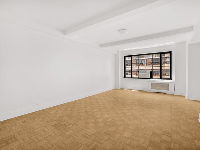 Studio at The Beaux Arts: 307 East 44th