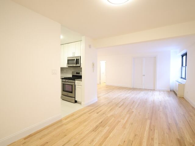 1-Bedroom at Lexington Towers