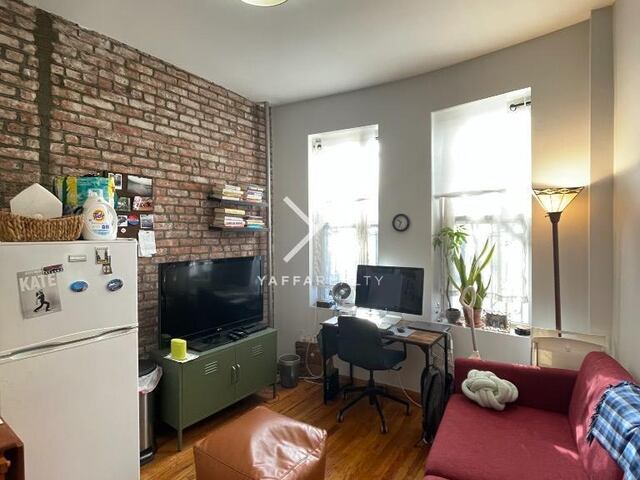 1-Bedroom at 807 Saint Johns Place