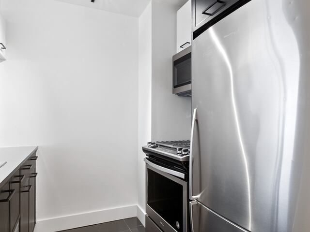 2-Bedroom at 63 Wall Street