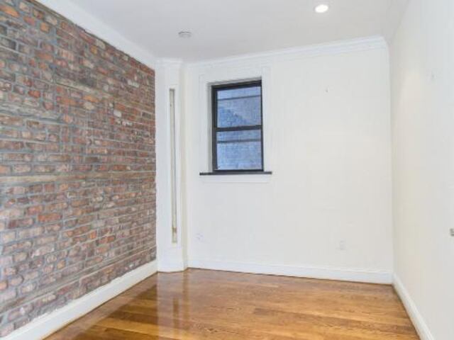 2-Bedroom at 115 Mulberry Street