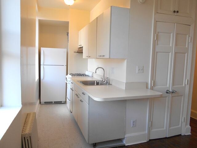2-Bedroom at 234 Thompson Street