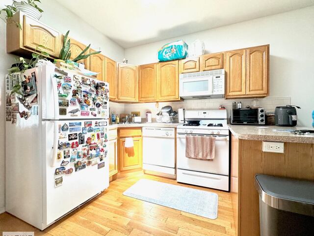 2-Bedroom at 179 Nassau Avenue