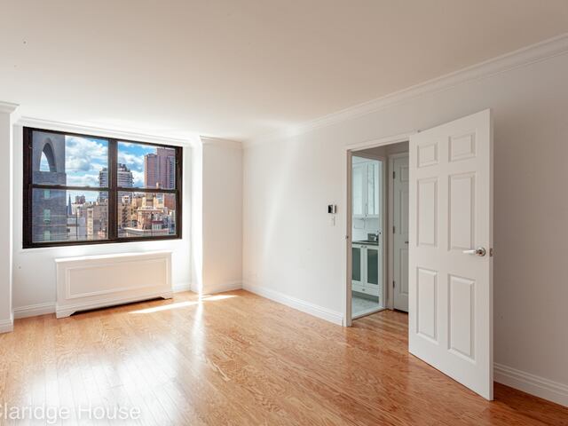1-Bedroom at Claridge House