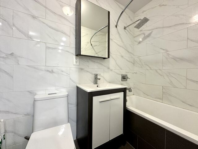 1-Bedroom at 17 Vermilyea Avenue