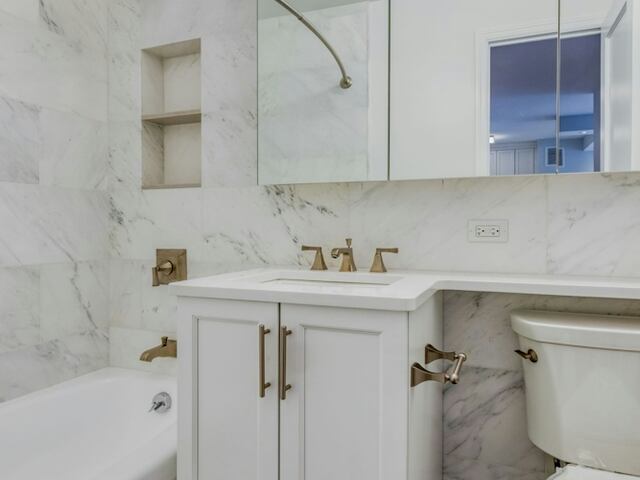 1-Bedroom at One Lincoln Plaza
