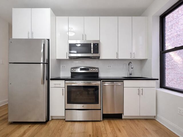 2-Bedroom at 615 Fort Washington Avenue