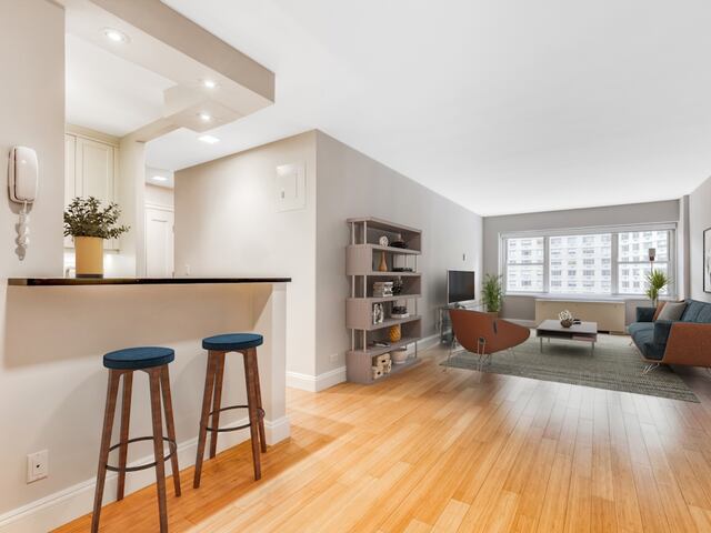 1-Bedroom at One Lincoln Plaza