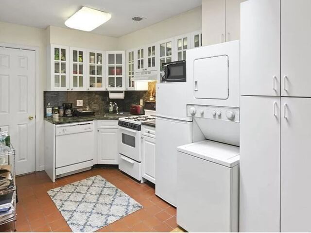 Studio at 119 Bank Street