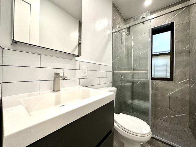 3-Bedroom at 3139 Broadway
