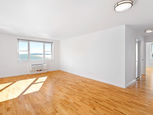 3-Bedroom at Gateway: 375 South End