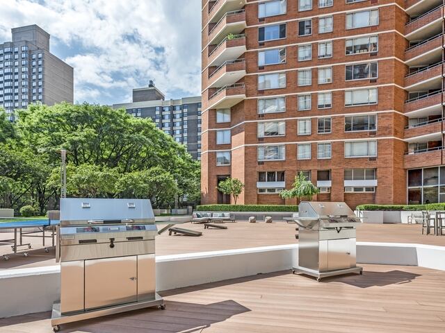 Studio at Kips Bay Court : 460 Second Ave