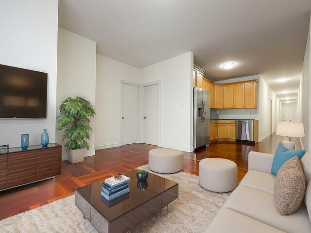 4-Bedroom at The Westbourne : 611 West 137th