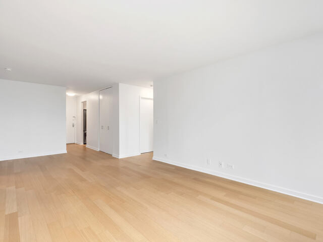 2-Bedroom at South Park Tower