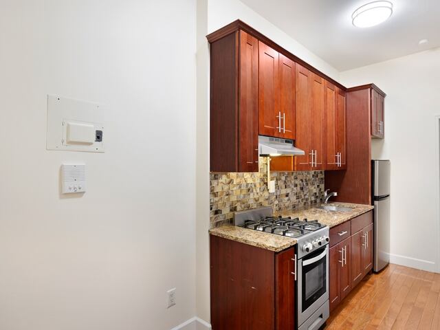 2-Bedroom at 11 Stanton Street