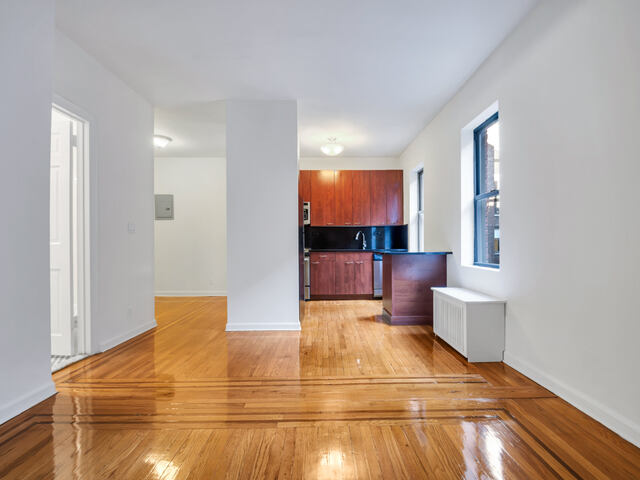 2-Bedroom at 121 Madison Avenue