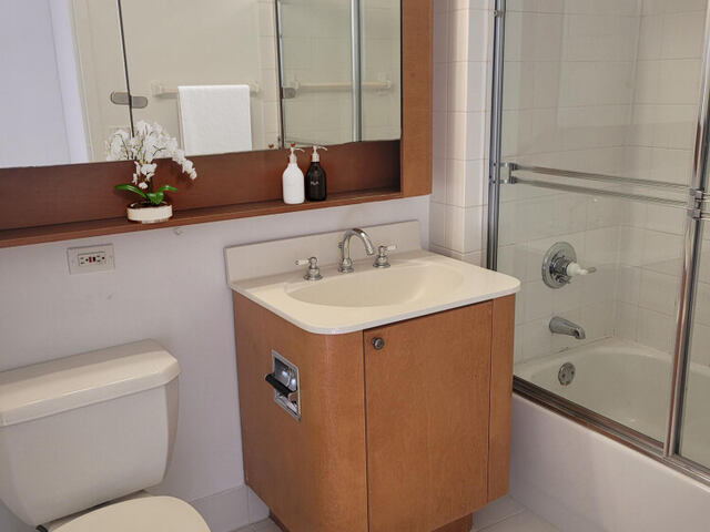 1-Bedroom at The Saranac