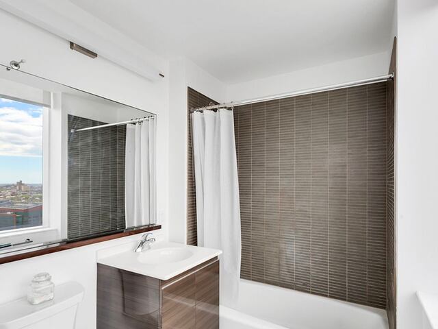 2-Bedroom at 66 Rockwell Place