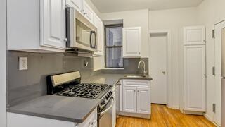 1-Bedroom at 358 West 45th Street (Manhattan)