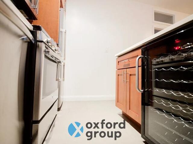 2-Bedroom at 373 Henry Street