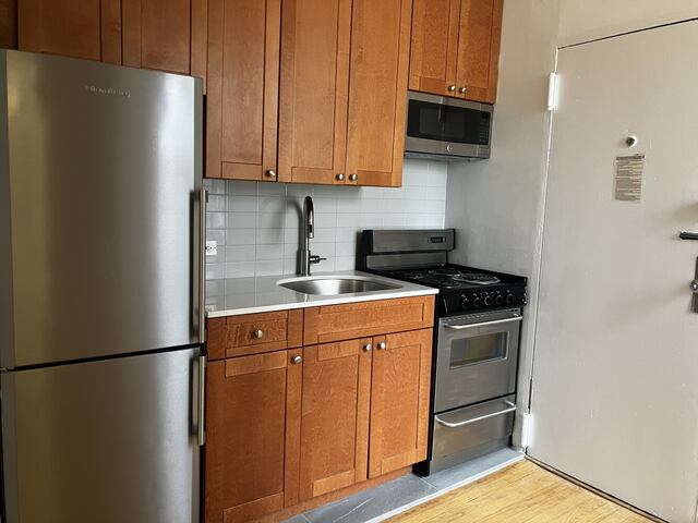 Studio at Manhattan East: 227 East 66th