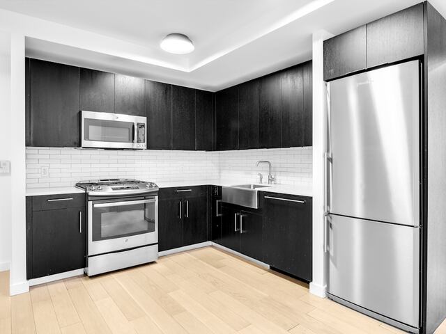2-Bedroom at 535W43