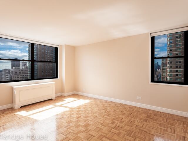 1-Bedroom at Claridge House