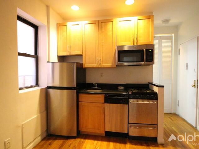 1-Bedroom at 444 East 81st Street