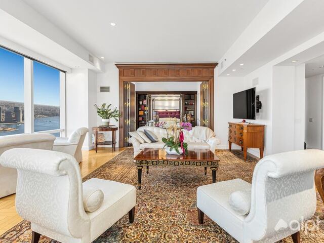 2-Bedroom at Trump World Tower
