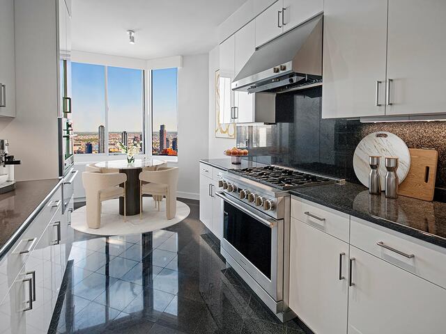 4-Bedroom at Paramount Tower