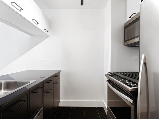 2-Bedroom at 63 Wall Street