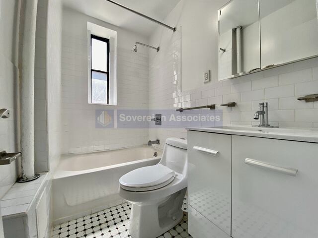1-Bedroom at 12 Pinehurst Avenue