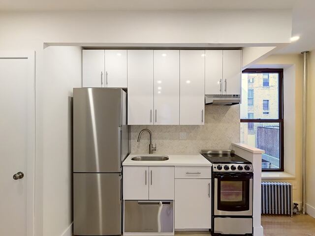 3-Bedroom at 19 Stanton Street