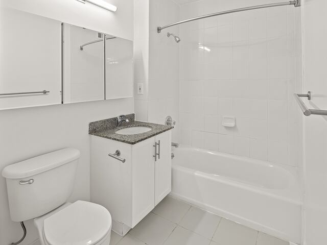 1-Bedroom at Newport: East Hampton