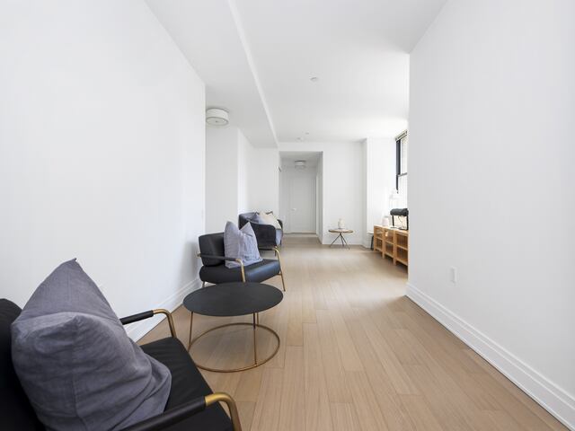 1-Bedroom at 70 Pine Street