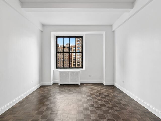 Studio at South Pierre (aka 160 West 71st)