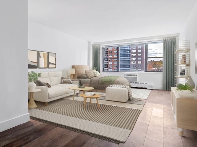 Studio at Parker Towers: 104-40 Queens Blvd