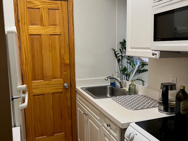 1-Bedroom at 234 Thompson Street