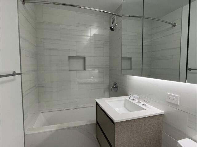 1-Bedroom at Murray Hill Manor