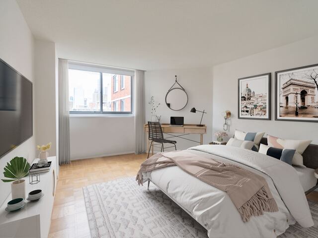 4-Bedroom at Kips Bay Court : 460 Second Ave