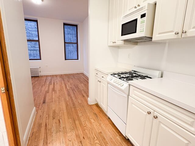 1-Bedroom at 525 Hudson Street