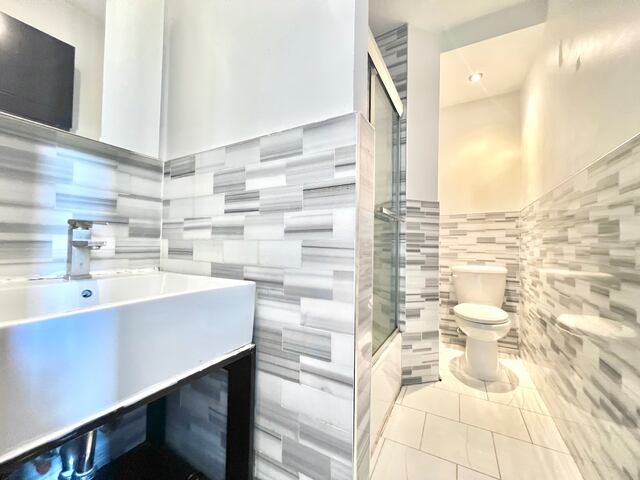 3-Bedroom at 953 Columbus Ave