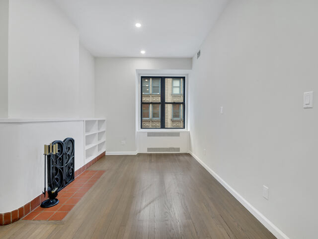 2-Bedroom at 121 Madison Avenue