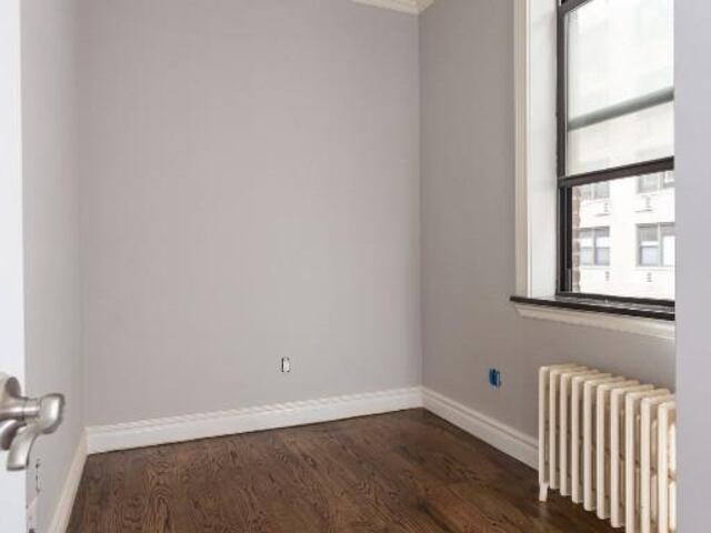2-Bedroom at 330 East 35th Street