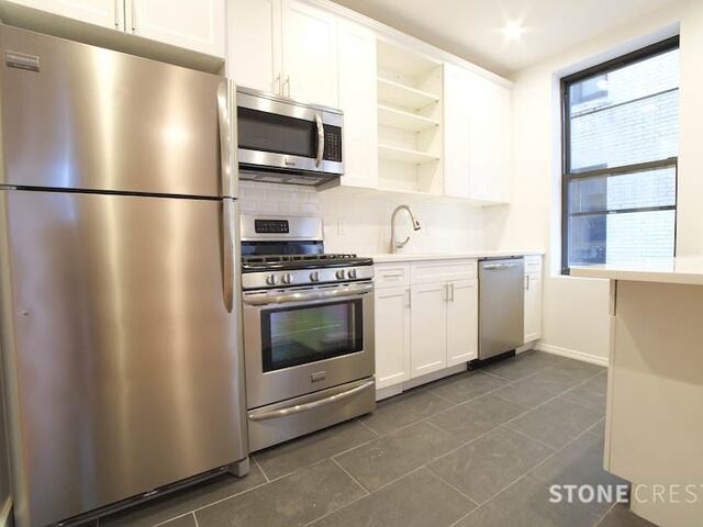 4-Bedroom at 550 Riverside Drive
