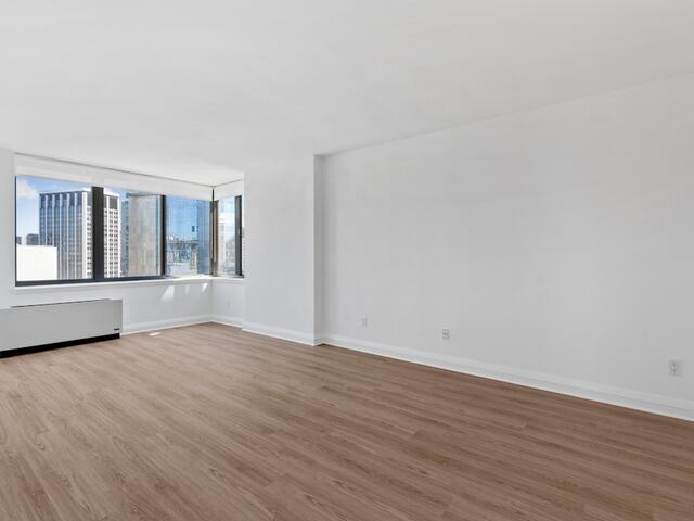 2-Bedroom at 800 Sixth Avenue