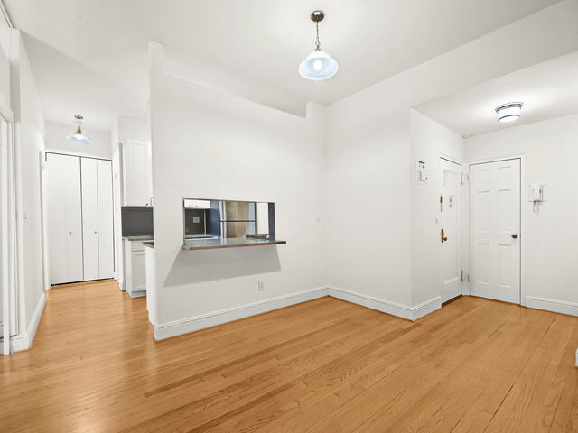 1-Bedroom at 121 Madison Avenue