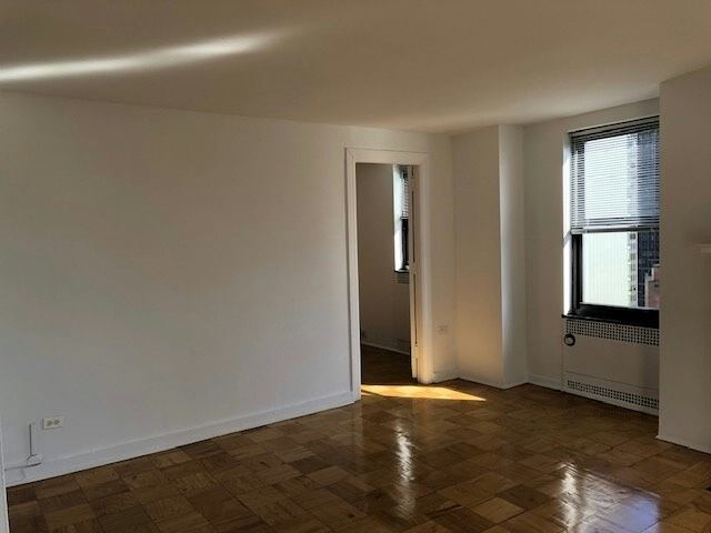 1-Bedroom at Towne House