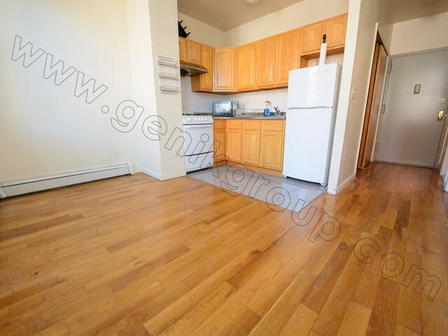 1-Bedroom at 327 Grand Street